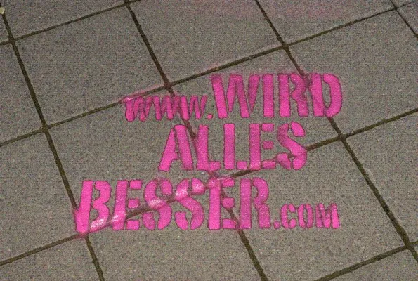 Bild: Farbanschlag auf Frankfurter und Offenbacher Werbeagenturen