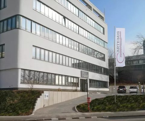 Bild: ARTEMIS Augenzentrum Wiesbaden jetzt auf 1200m2 - Augenärzte, OP-Zentrum und Allgemeinmedizin unter einem Dach