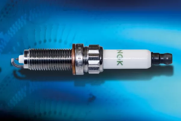 Bild: BMW setzt im neuen 2.0-Liter-Vierzyliner auf Iridium-Zündkerzen von NGK Spark Plug Europe