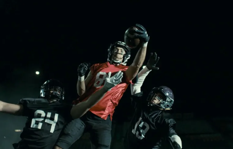 Einfachmarketing präsentiert Super Bowl Commercial "Watch the game change" Bild: Einfachmarketing präsentiert Super Bowl Commercial "Watch the game change"