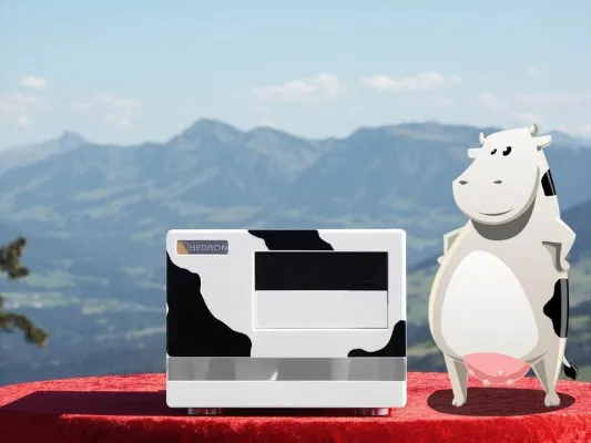 Bild: Hedron Multimedia Cow - das Home Entertainment System jetzt mit Last.fm-Erweiterung