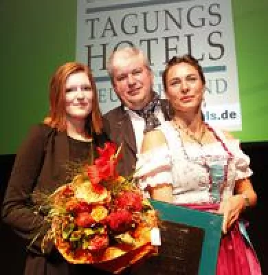 Bild: Mercure Tagungs- & Landhotel Krefeld erobert 1. Platz in Königsklasse zurück