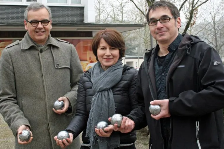 Bild: Friesdorfer setzen sich für den Bau einer Boule-Bahn auf dem Klufterplatz in Bonn-Friesdorf ein