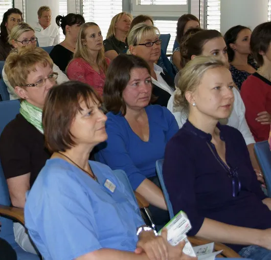 Bild: II. Wochenbettsymposium im St. Joseph Krankenhaus Berlin fand mit Unterstützung von Mammut Pharma statt