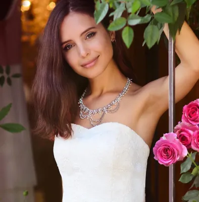 Bild: Brautkleider von Brautmoden Tegernsee für die schwangere Braut