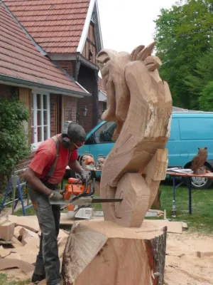 Bild: „Oktoberfest“ im April: 5 Jahre Artländer Brauereifest auf dem Hof Renze