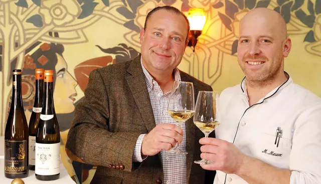 Bild: Kulinarische Grüße an den Riesling – Weingut des Monats" am 15. Dezember im Restaurant "Belle Epoque"