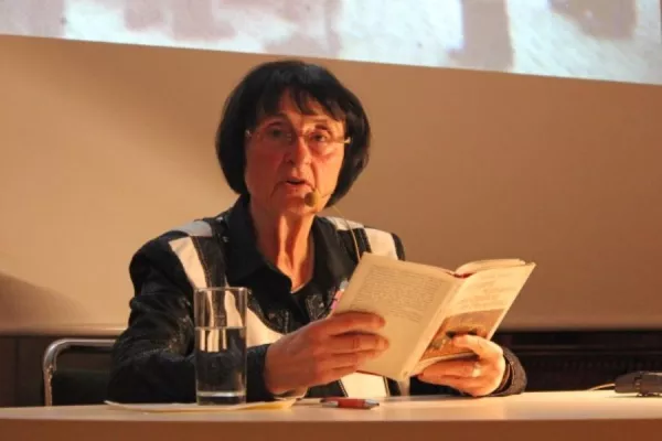 Bild: Bewegende Lesung zum Gedenken an die Liebenauer Euthanasieopfer