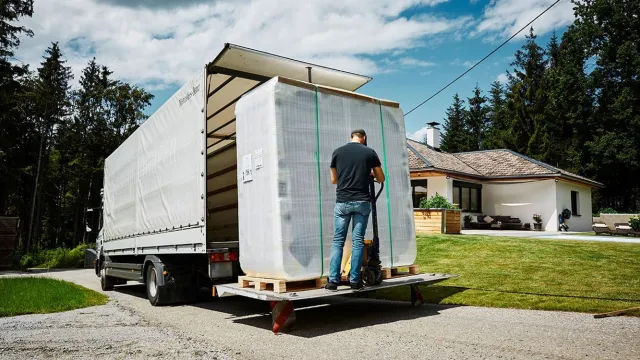 Bild: Balearis Whirlpool Lieferung – Erfahrung aus tausenden Auslieferungen