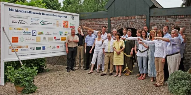 Bild: Bargelink.com sponsort Mühlenhof-Kiwanis-Benefiz-Golfcup 2010