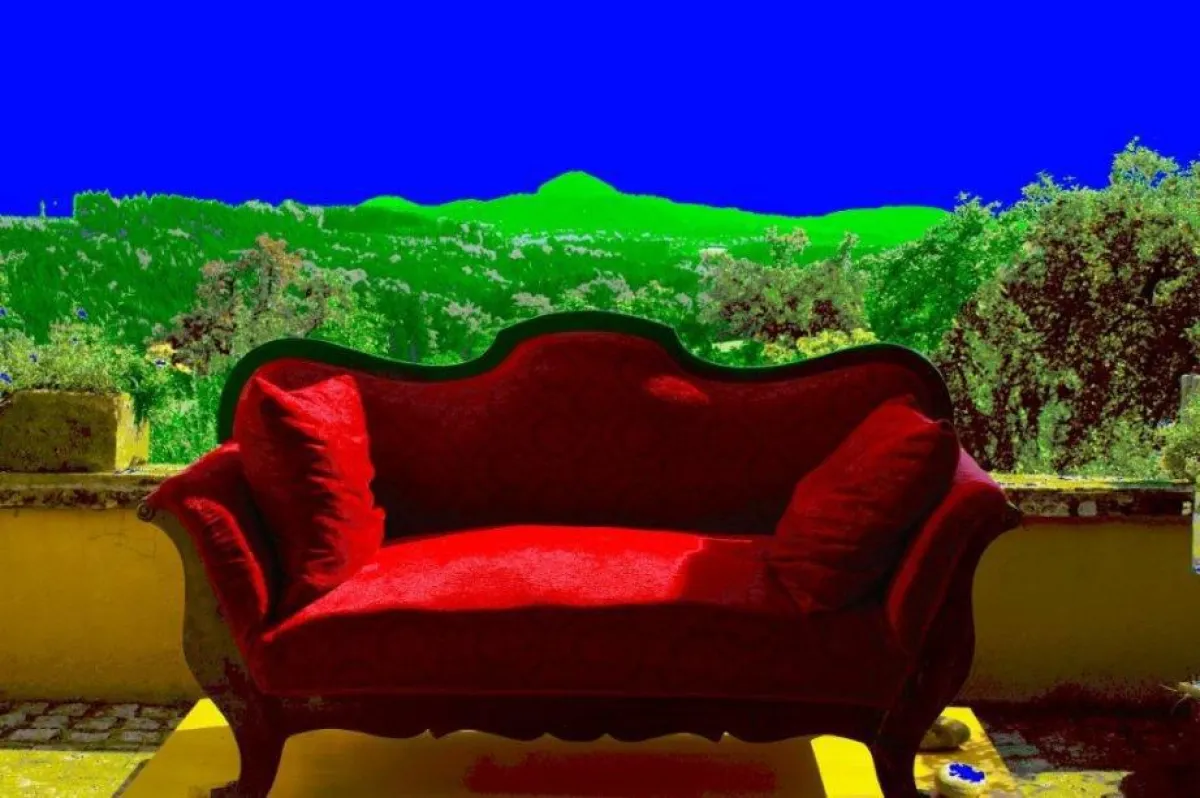 Das ROTE Sofa vor dem HOHENSTAUFEN