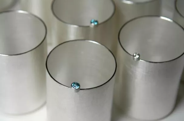 Bild: OPULENZ UND PURISMUS - Augenscheinliche Gegensätzlichkeit mit raffiniertem Schaupotenzial