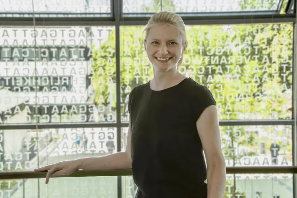 Bild: Trockenes Auge nach Refraktivchirurgie: Dr. Teresa Tsai erhält Forschungspreis der AECOS