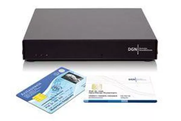 Bild: Neues Komplettpaket: Papierlose Abrechnung mit DGNbox S und elektronischem Heilberufsausweis