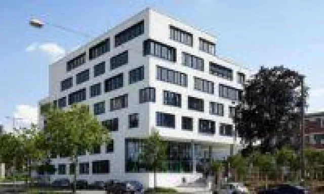 Bild: Vorteile von Immobilien-Investitionen mit stabilen Finanzerträgen nutzen