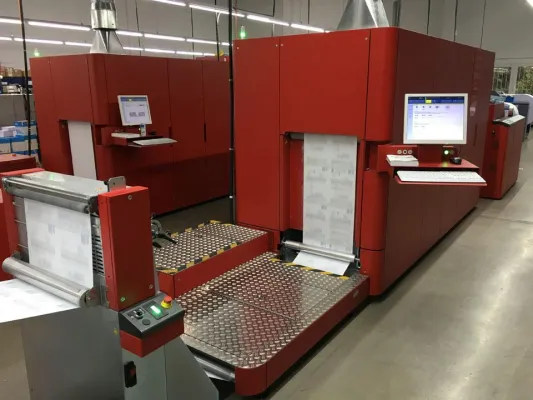 Bild: Erkrath, 22.12.2016 - DATEN_PARTNER installiert zwei neue Digitaldruckmaschinen CANON Océ ColorStream 3700Z