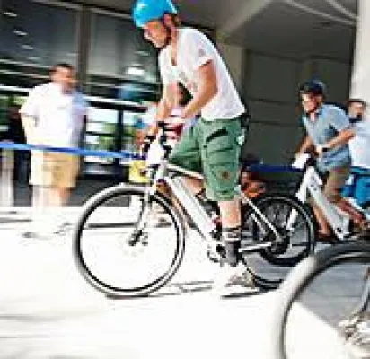 Bild: Flitzschnell ans Ziel. flitzbike-Modell P18/S45 gewinnt beim ISPO-Pedelec-Rennen 2013 in München