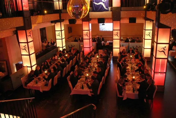 Bild: PimpYourCCW 2010 in Berlin: Charity-Party der adm group begeistert die Gäste