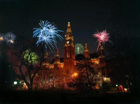 Bild: Reisetipps von BINOLI (11) - Silvesterrausch in Wien und London