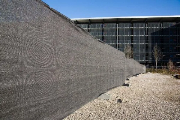 BUGA 2011: allbuyone versorgt Bundesgartenschau in Koblenz mit Gaze und Werbenetzen Bild: BUGA 2011: allbuyone versorgt Bundesgartenschau in Koblenz mit Gaze und Werbenetzen