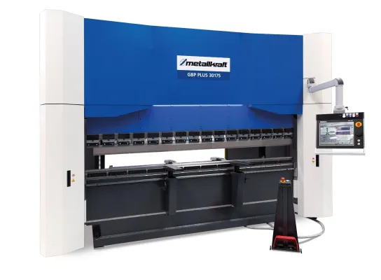Bild: GBP-Plus – die neue Abkantpresse von Metallkraft
