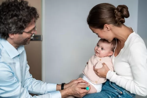 Welt-Meningitis-Tag am 24. April: Impfungen können vor einer bakteriellen Hirnhautentzündung schützen Bild: Welt-Meningitis-Tag am 24. April: Impfungen können vor einer bakteriellen Hirnhautentzündung schützen