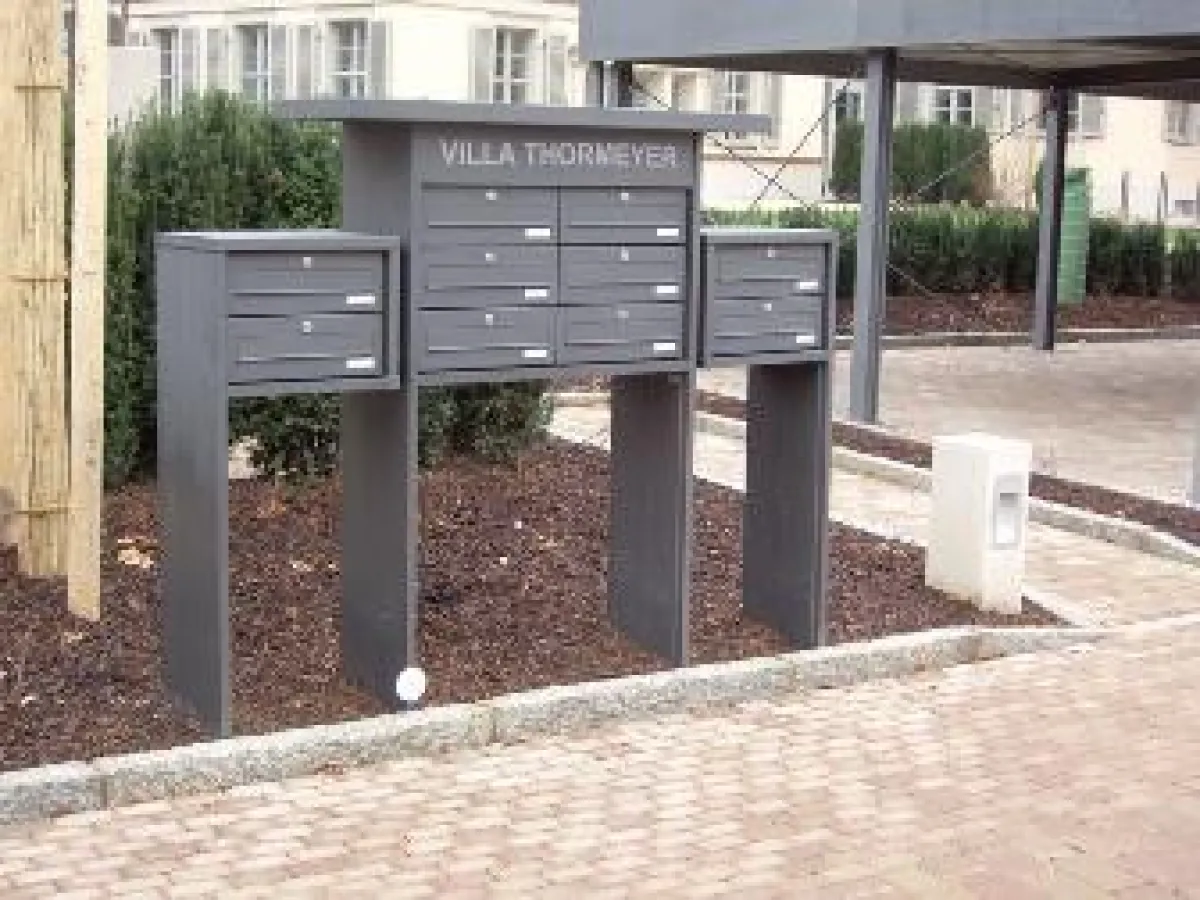 Briefkastensysteme und Sonderanlagen von Primo im formvollendeten Design