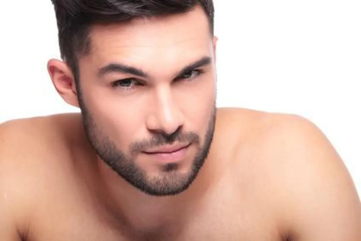 Dem Bart ein Format! Jetzt exklusiv bei DERMA EVE! - by Viorel Sima / fotolia.de