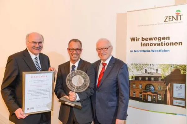 Bild: Innovationspreis 2012 des Netzwerks ZENIT e.V. verliehen