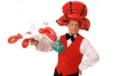 Der Weltrekordversuch der Ballonkünstler Bild: Der Weltrekordversuch der Ballonkünstler