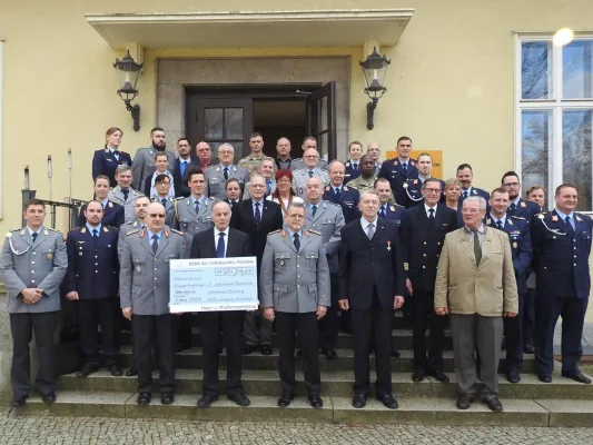 Superergebnis in Brandenburg: Über 60.000 Euro für den Volksbund Bild: Superergebnis in Brandenburg: Über 60.000 Euro für den Volksbund