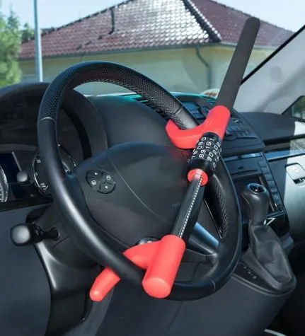 Bild: HEYNER® PedalBlock PRO und WheelBlock PRO sorgen für zusätzliche Sicherheit