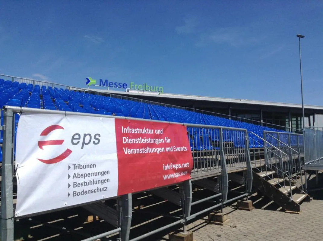 eps-Tribüne in Freiburg