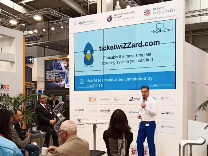 Neues Ticketsystem auf der Hannover Messe vorgestellt Bild: Neues Ticketsystem auf der Hannover Messe vorgestellt