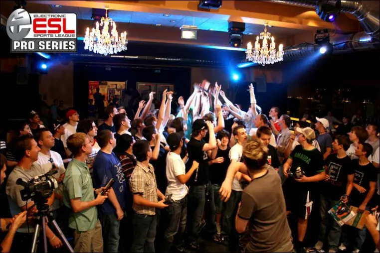 Bild: Großes Finale der vierten ESL Pro Series