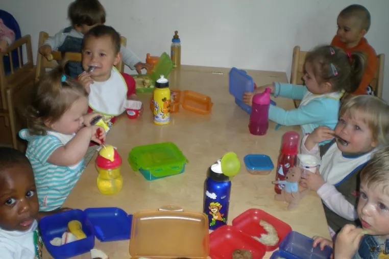 Natürlich und effizient - frühzeitiges Erlernen von Fremdsprachen schon im Kita- und Grundschulalter Bild: Natürlich und effizient - frühzeitiges Erlernen von Fremdsprachen schon im Kita- und Grundschulalter