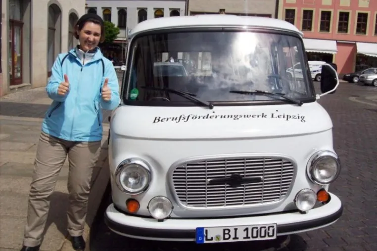 Bild: Weißer BARKAS des BFW Leipzig tourt wieder durch Mitteldeutschland