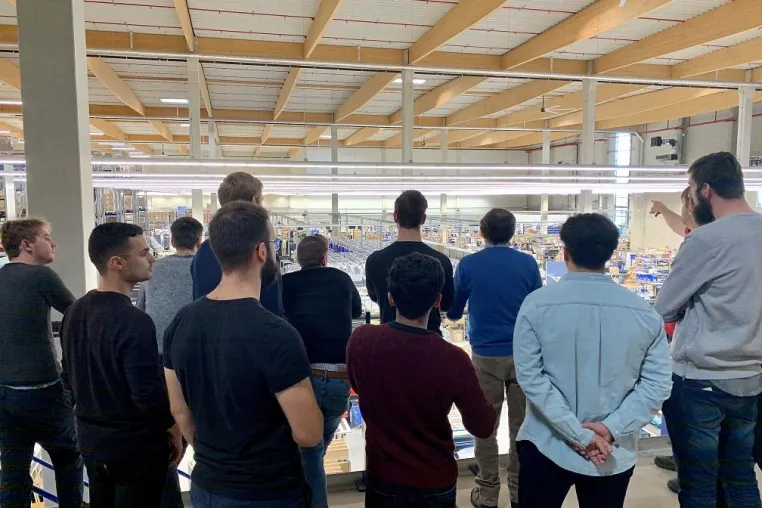 Bild: Ein Blick hinter die Kulissen - Die Universität Antwerpen zu Besuch bei BALLY WULFF