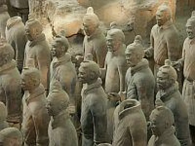 Bild: Terrakotta Armee marschiert in Halstenbek ein