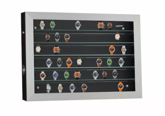 Bild: emotioncase stellt Schmuck- und Uhrenvitrinen vor.