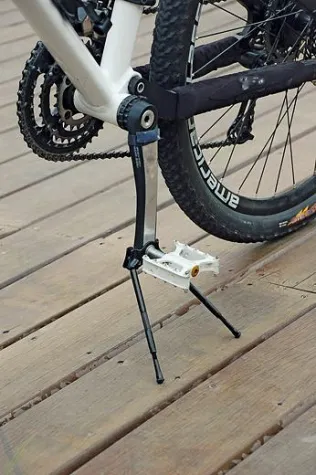 Bild: FORCA-SPORTS ist Generalvertrieb des RED DOT Award Gewinners COOLSTAND Fahrradständer