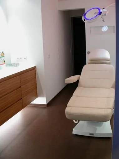 Schönheit und Vitalität: Praxis für Plastische und Ästhetische Chirurgie München feiert Erweiterung Bild: Schönheit und Vitalität: Praxis für Plastische und Ästhetische Chirurgie München feiert Erweiterung
