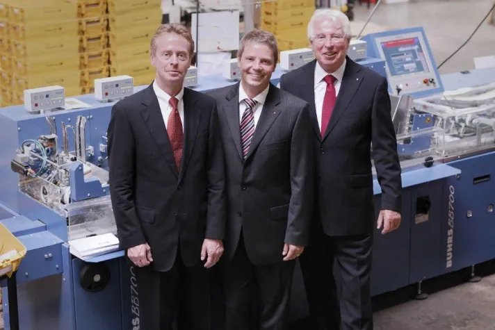 Bild: Buhrs-ITM liefert tausendstes Kuvertiersystem aus