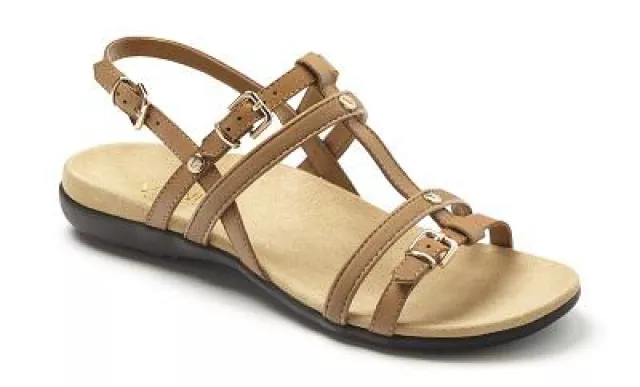 Bild: Städtetrip und Strandurlaub: Gesunde Sandalen von VIONIC passen in jede Reisetasche
