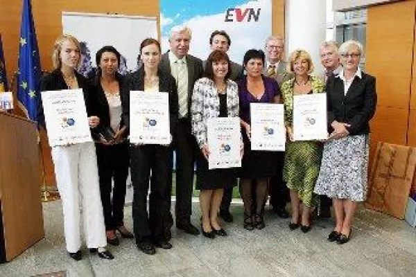 Fünf Volksschulen in Niederösterreich wurden mit dem Qualitätszeichen PiPo 2009 ausgezeichnet Bild: Fünf Volksschulen in Niederösterreich wurden mit dem Qualitätszeichen PiPo 2009 ausgezeichnet