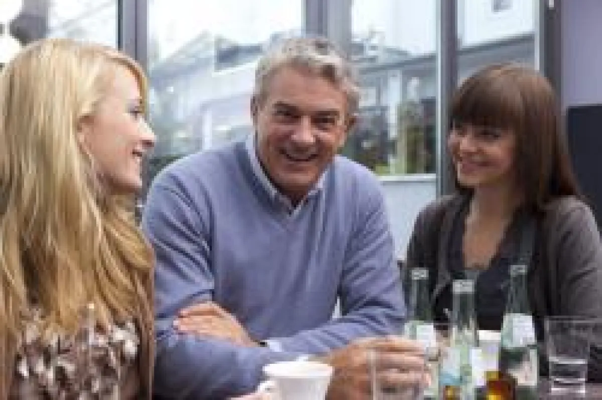 Gutes Hören macht gute Laune ? Regelmäßige kostenlose Hörtests beim FGH Hörakustiker sichern Teilhab