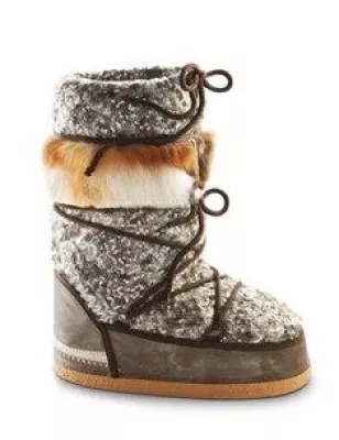 Bild: Glamour-Moonboots von Manuel Luciano sorgen für warme Füße und den perfekten Winter-Style