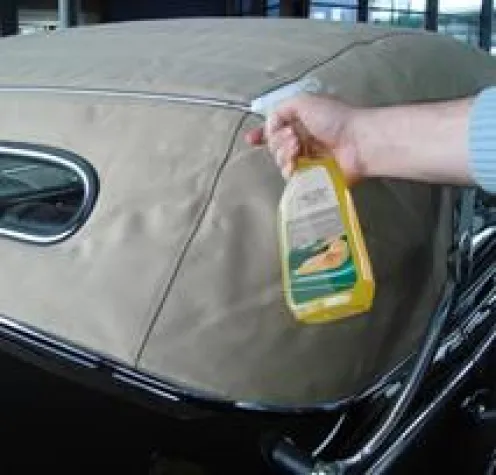 POLYTOP CLASSICS - Pflege- und Werterhaltung von Cabrioverdecken Bild: POLYTOP CLASSICS - Pflege- und Werterhaltung von Cabrioverdecken