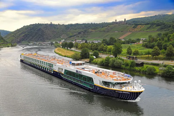 Bild: Flusskreuzfahrt: Neue Kurzreise mit Abba-Tribute-Band