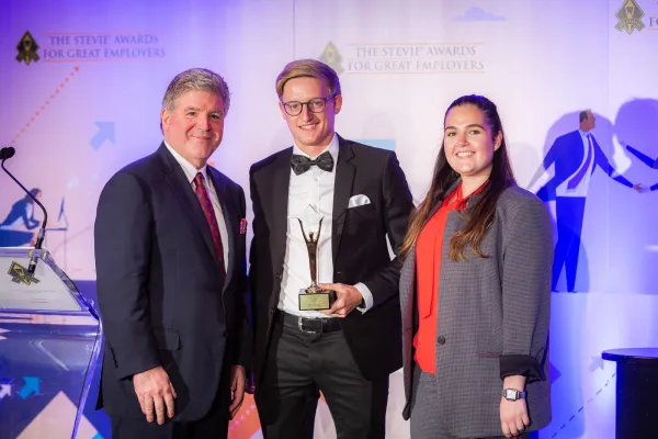 Bild: Die Teilnahmefrist der Stevie Awards for Great Employers endet am 17. Juli 2019
